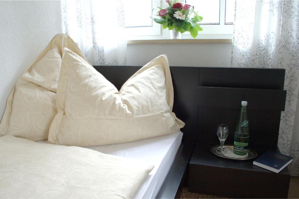 Landhotel Rangau Gasthof & Brennerei Markt Erlbach Pokoj fotografie