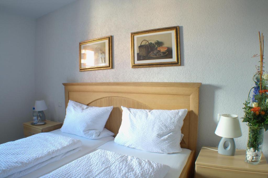 Landhotel Rangau Gasthof & Brennerei Markt Erlbach Pokoj fotografie